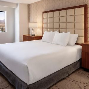 North Tower Luxury King Non Smoking